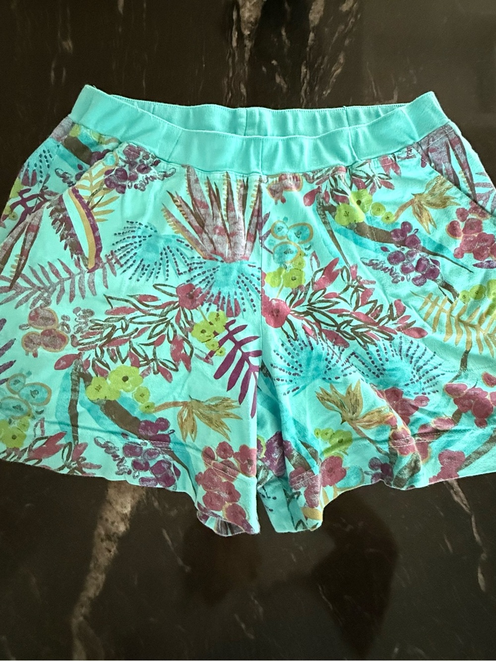 Turquoise Floral Tropical Print Shorts I fresh produce in size XL - Picture 2 of 10